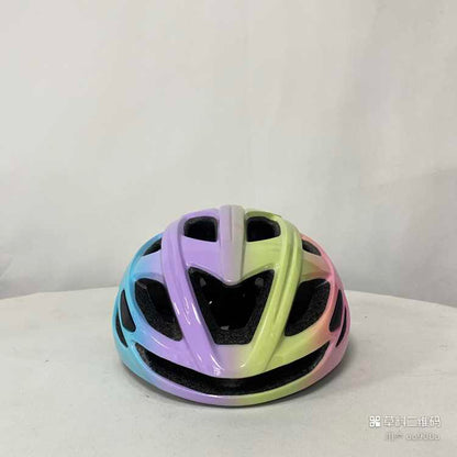 Cycling helmet